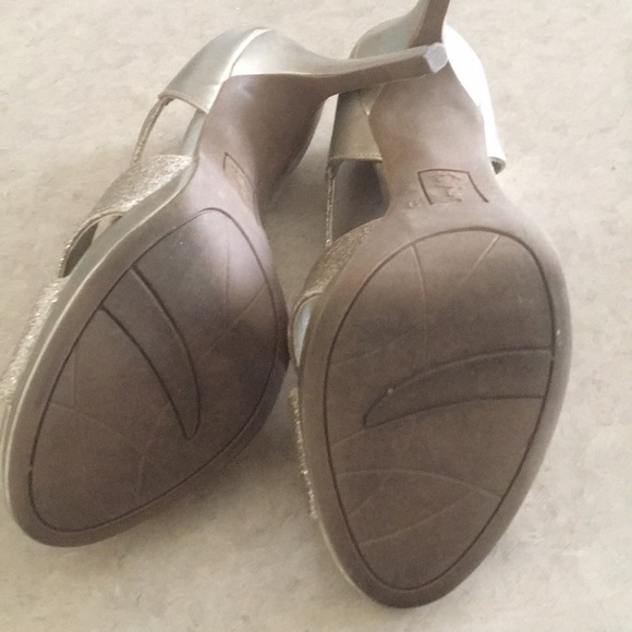 Golden party shoes - Picture 4 of 5